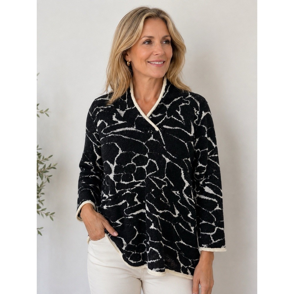 Womens CACHE SWEATER Black White Abstract Print Wool Mohair  Small  #41